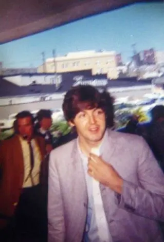 Paul McCartney arrives at Edgewater in 64