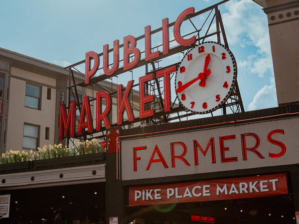 Pike Place Market Sign.